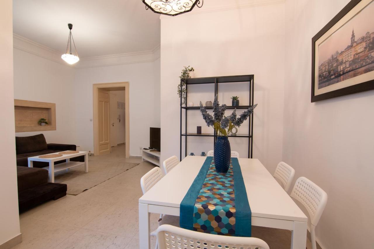 Sweet House Republic Apartment *
